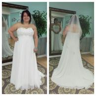 Strapless flowy wedding gown